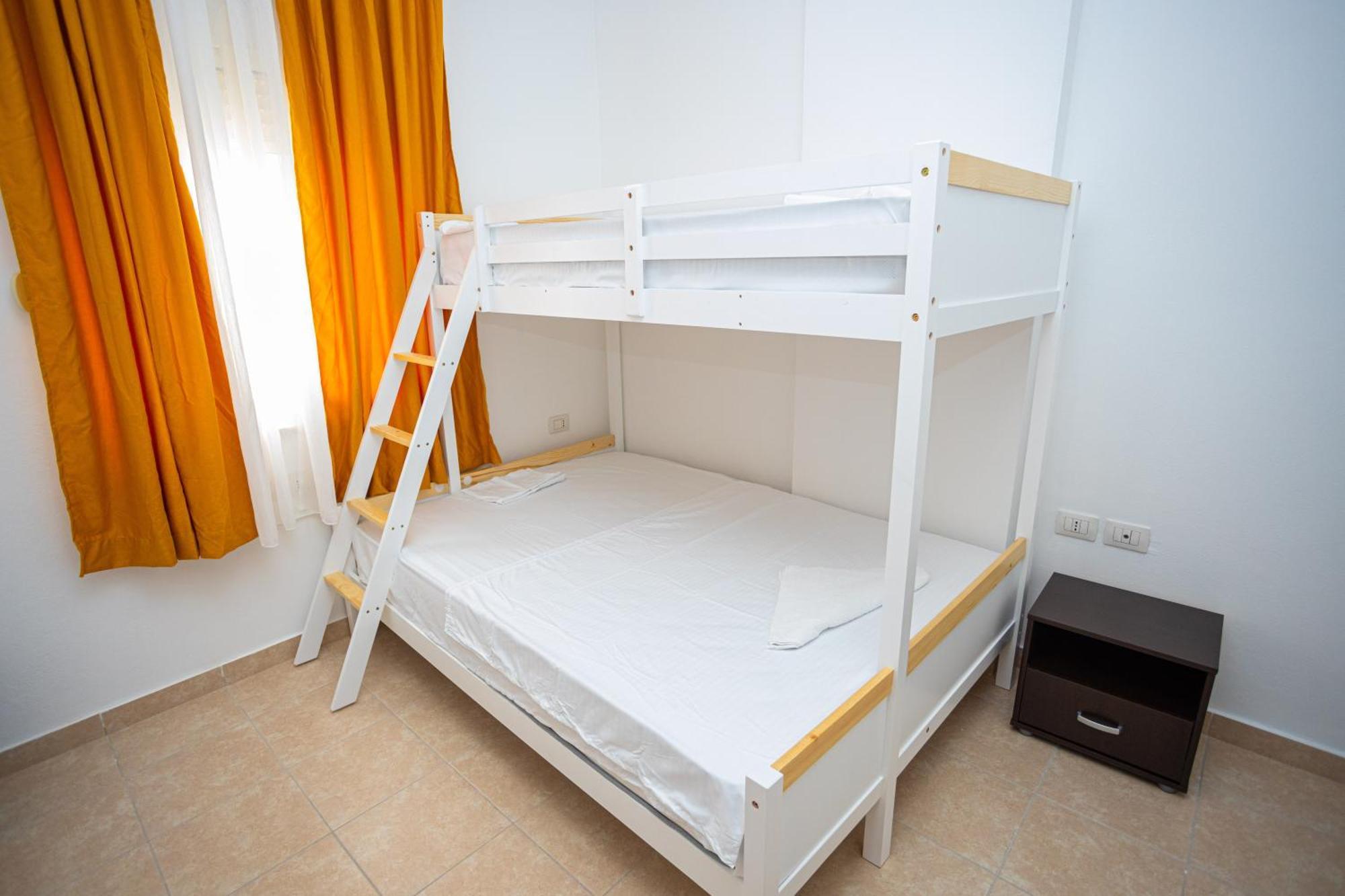 Appartement Emigres *