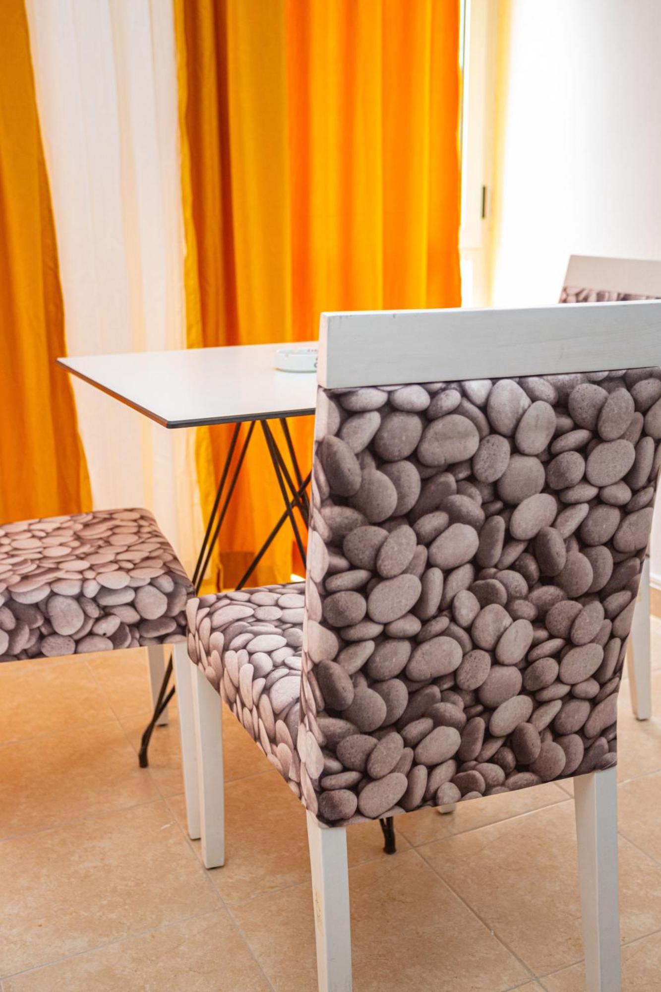 Emigres Appartement