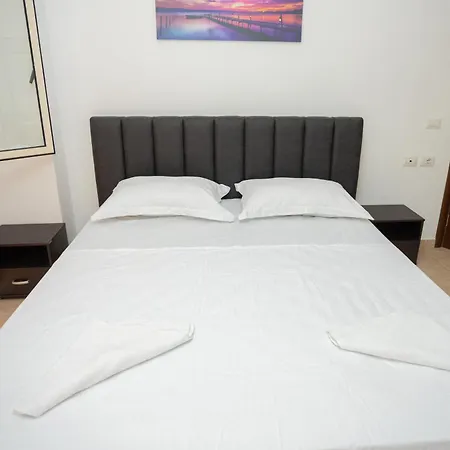 Emigres Apartments Vlorë Extérieur photo